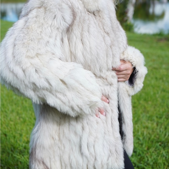 Saga Furs BLUE ARCTIC Natural FOX Fur Coat Jacket - Picture 7 of 9